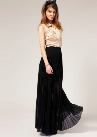 Black skirt for summer