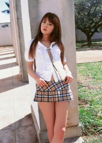 checkered micro skirt in a large fold