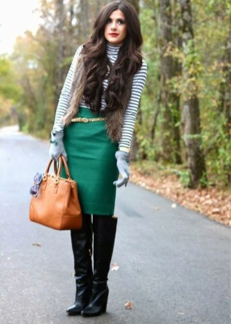 Green pencil skirt