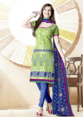 Salad dress with wrap