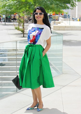 Summer green bell skirt below the knee