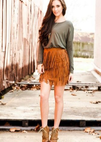 Suede mini skirt with fringe