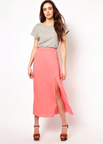 Light summer slit skirt and tank top