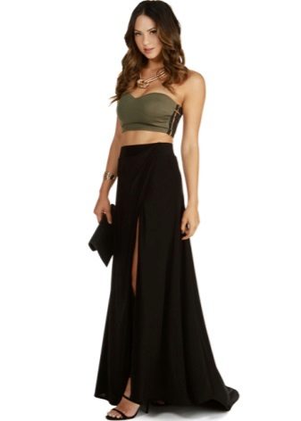 Long skirt with a train