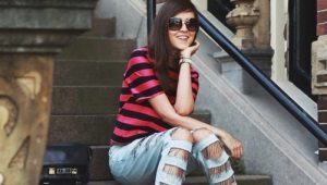 Jeans, torn on the knees