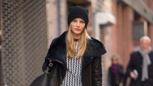 Women's short sheepskin coat