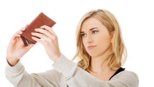 What color should a feng shui wallet have?