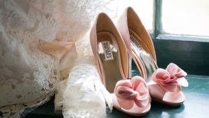 Badgley Mischka shoes