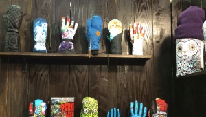 Snowboarding gloves
