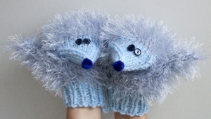 Hedgehog mittens
