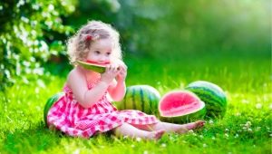 How to sew a dress for girls with their own hands?