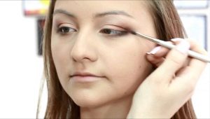 Makeup for the Flying Age: Tips and Walkthroughs