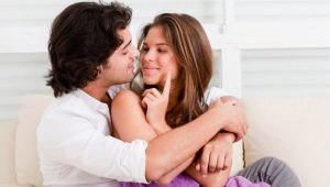 6 years from the date of the wedding - anniversary features and choice of gifts