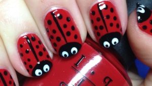 How to make a beautiful manicure with a ladybug on the nails?
