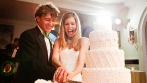 Cream wedding cake: beautiful design options and tips for choosing