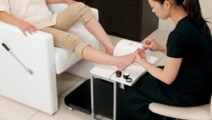 Supports for a pedicure: varieties and tips on choosing