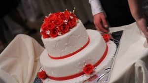 Wedding cakes in different styles: the best ideas and interesting examples