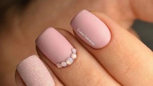 Bright matte manicure - stylish ideas and solutions