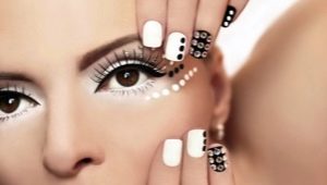 Inlay nails with stones and rhinestones