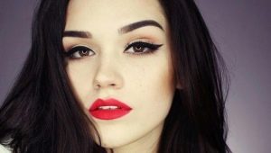 What colors are brunettes with brown eyes?