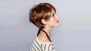 Short bob with bangs: features and varieties