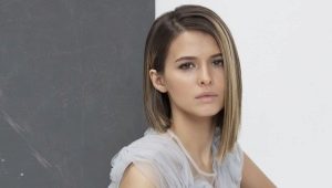 Laying bob-car at home