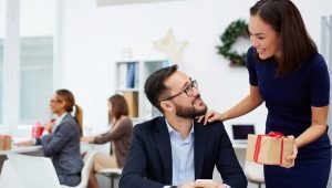 What to give to colleagues on February 23?