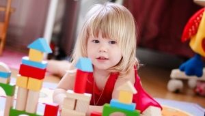 What to choose as a gift for children 2 years on New Year?