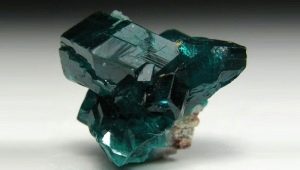 Dioptase: description, properties and care