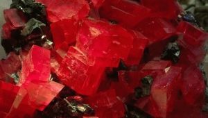 Rhodochrosite: description, properties and varieties