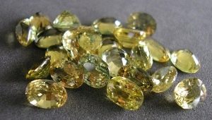 Yellow sapphires: what they look like and who suit?