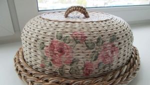 Making bread box from newspaper tubes