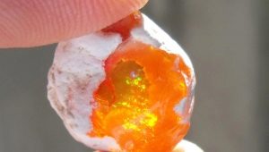 Fire opal: what properties does it have and where is it used?