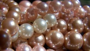 Pink pearls: description and properties