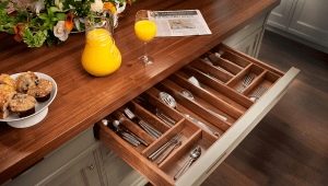 Types of cutlery trays and the rules for their selection