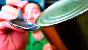 How to open a tin can without a bottle opener?