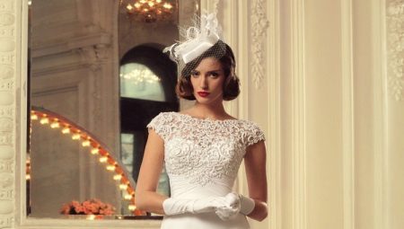Wedding dresses with closed top - sophistication and nobility