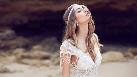 Decoration of the corset and wedding dress