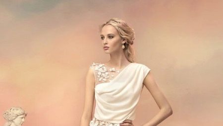 Dresses in the Greek style