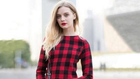 Red checkered dress - eye-catching contrast