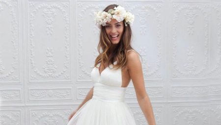 Wedding dresses depending on the age of the bride