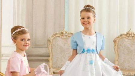 Dresses on the final in 4 class for girls