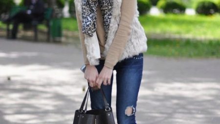 How to sew a hole on the jeans between the legs, on the knees or on the buttocks?