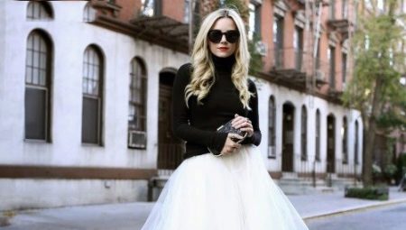 Turtlenecks - versatile and comfortable thing in the wardrobe of every woman