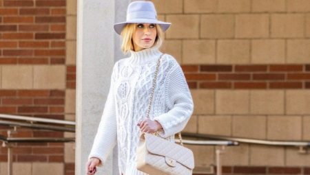 What can I wear with a white sweater?