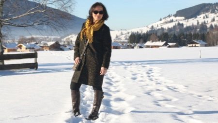 Light overcoat for women over 50