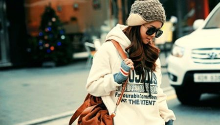 Hoodies with fur and with a warm lining