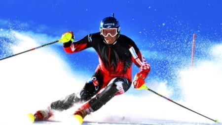 ชุดสกีอุ่นเครื่อง