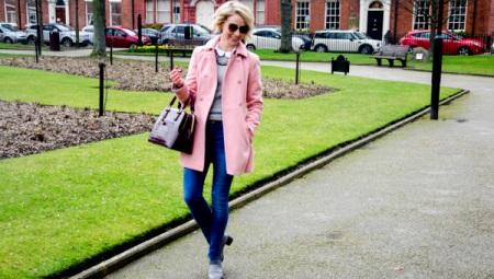 What can I wear with a pink pea coat?