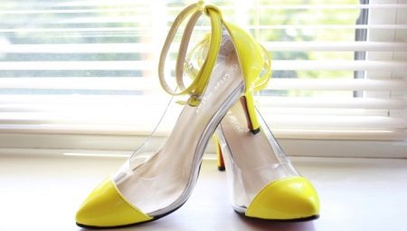 Silicone sandals and models with silicone inserts